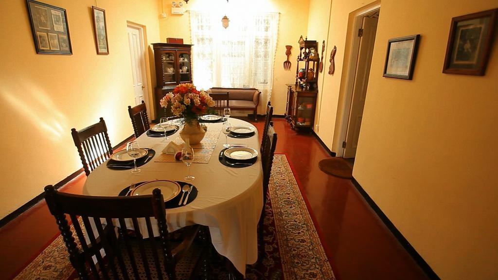 Senani Colonial Holiday Bungalow ヌワラ・エリヤ 部屋 写真