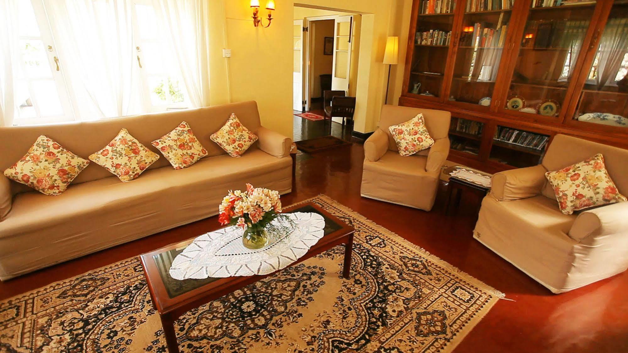 Senani Colonial Holiday Bungalow ヌワラ・エリヤ エクステリア 写真